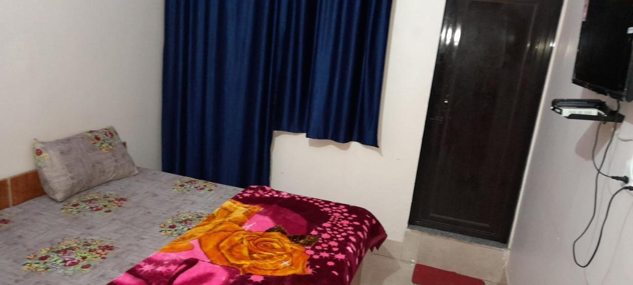 Monika Home Stay Rishikesh Ngoại thất bức ảnh