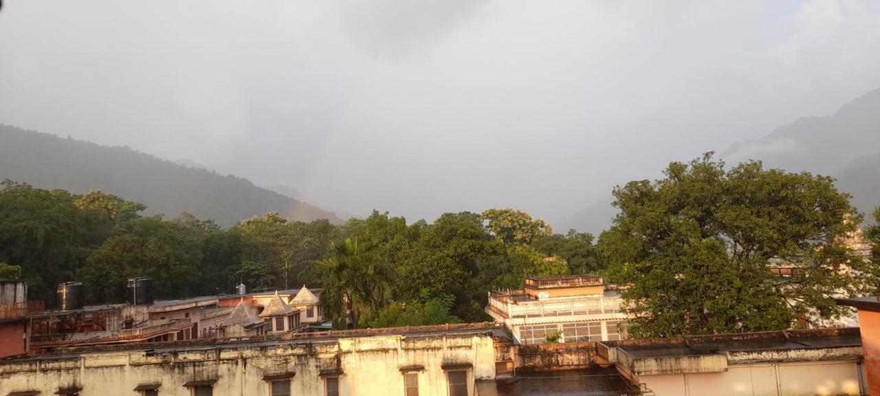 Monika Home Stay Rishikesh Ngoại thất bức ảnh