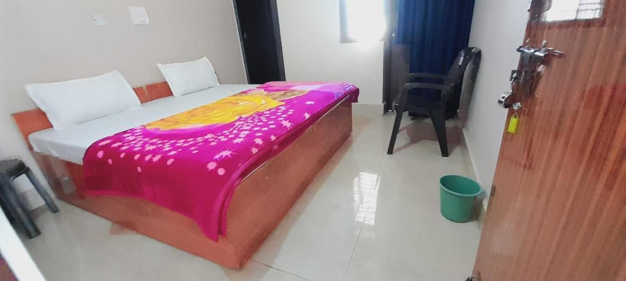 Monika Home Stay Rishikesh Ngoại thất bức ảnh
