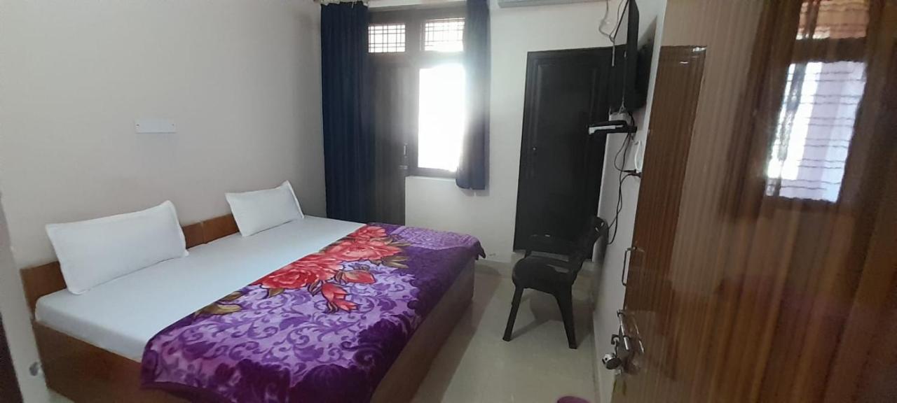 Monika Home Stay Rishikesh Ngoại thất bức ảnh